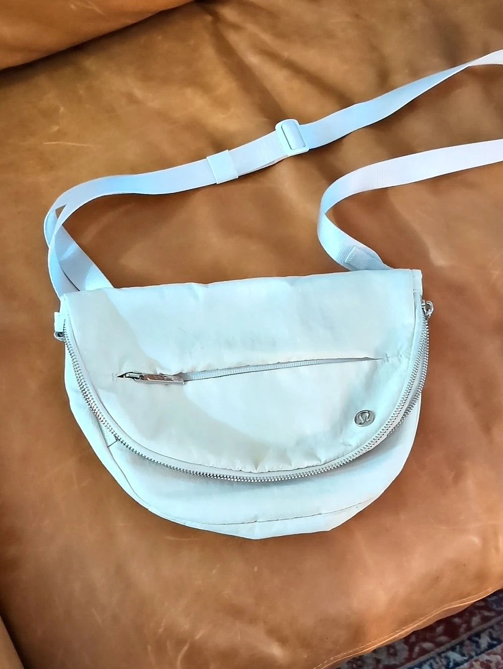 Lululemon Curved Crossbody Bag 3L White